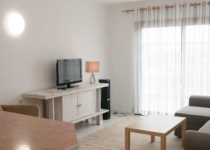 Windsor Park 2 Bedrooms Costa Adeje (Tenerife)