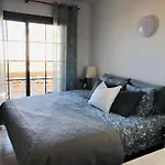 Lägenhet Windsor Park 2 Bedrooms
