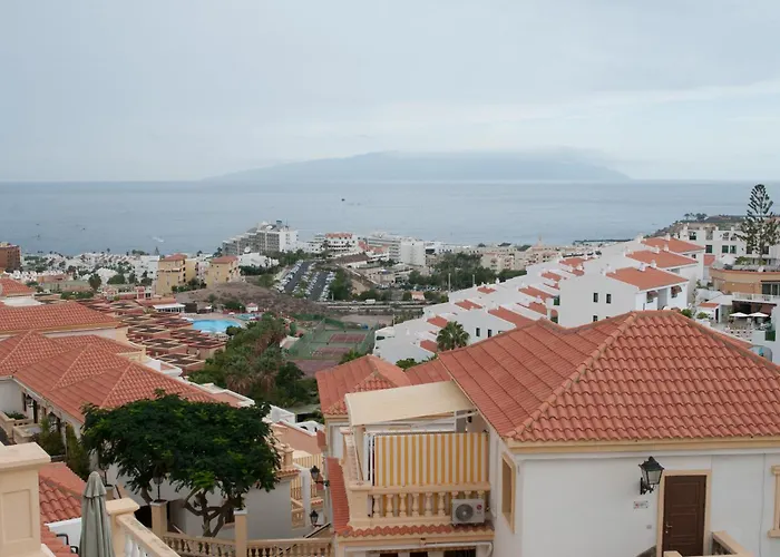 Windsor Park 2 Bedrooms Costa Adeje (Tenerife)