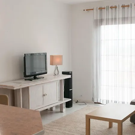 Windsor Park 2 Bedrooms 阿德耶